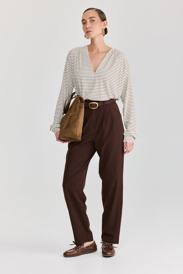 חולצת וי כיווצים שרוולים ארוכים פסים לבן חום