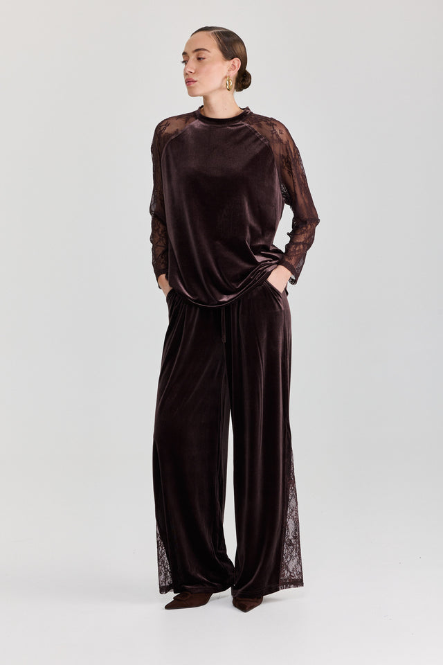 מכנסיים ספיריט מתרחבים גומי קטיפה משולש תחרה חום שוקולד