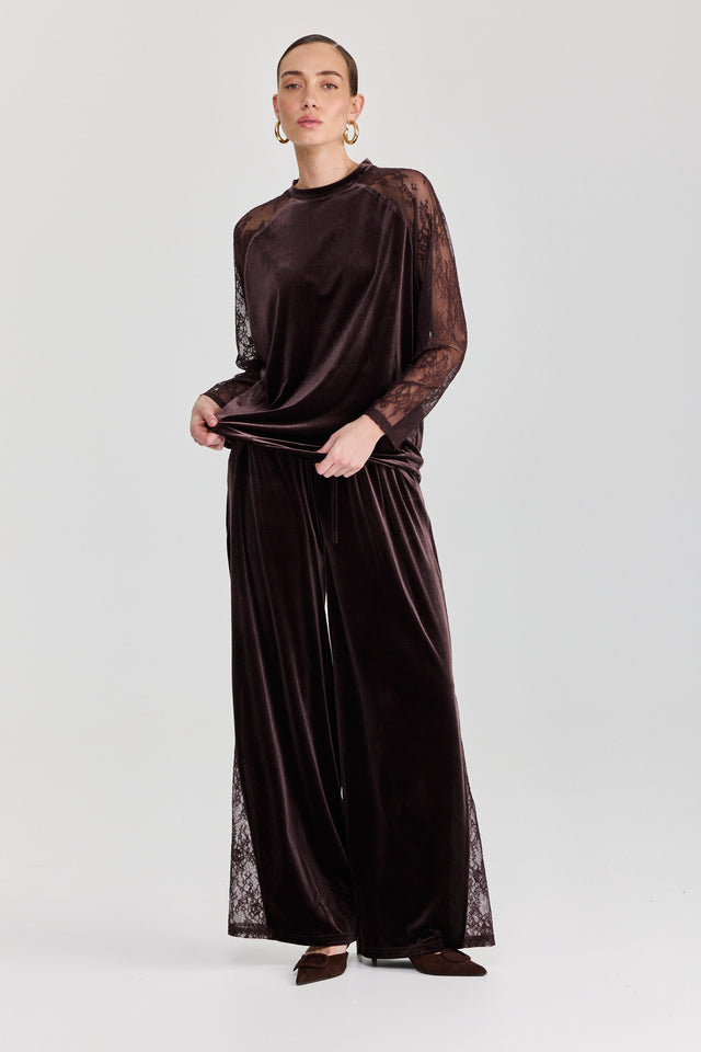 חולצת קטיפה league שרוולי תחרה חום שוקולד