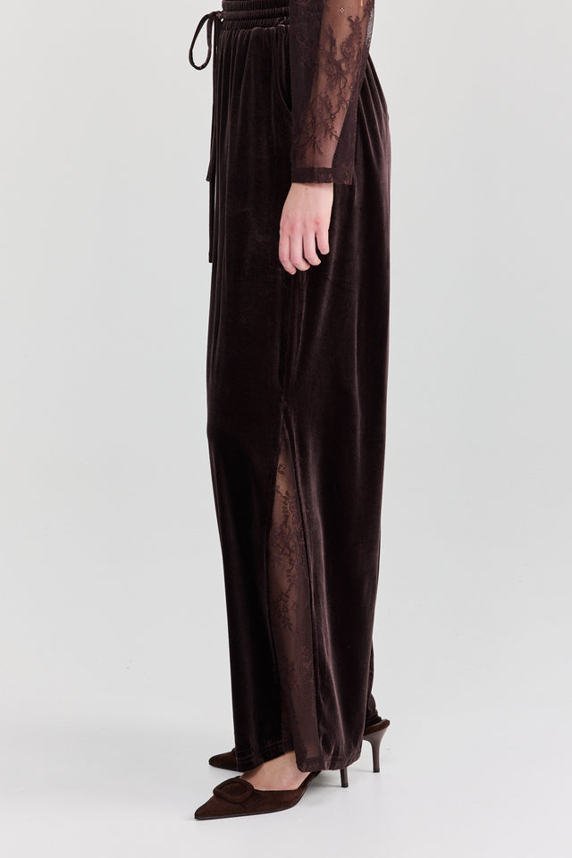 מכנסיים ספיריט מתרחבים גומי קטיפה משולש תחרה חום שוקולד