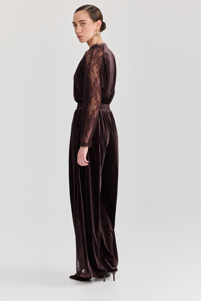 חולצת קטיפה league שרוולי תחרה חום שוקולד