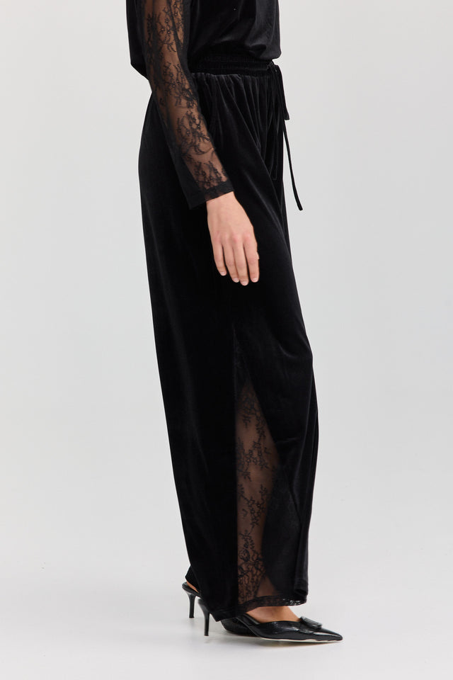 מכנסיים ספיריט מתרחבים גומי קטיפה משולש תחרה שחורים