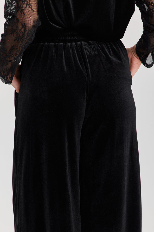 מכנסיים ספיריט מתרחבים גומי קטיפה משולש תחרה שחורים