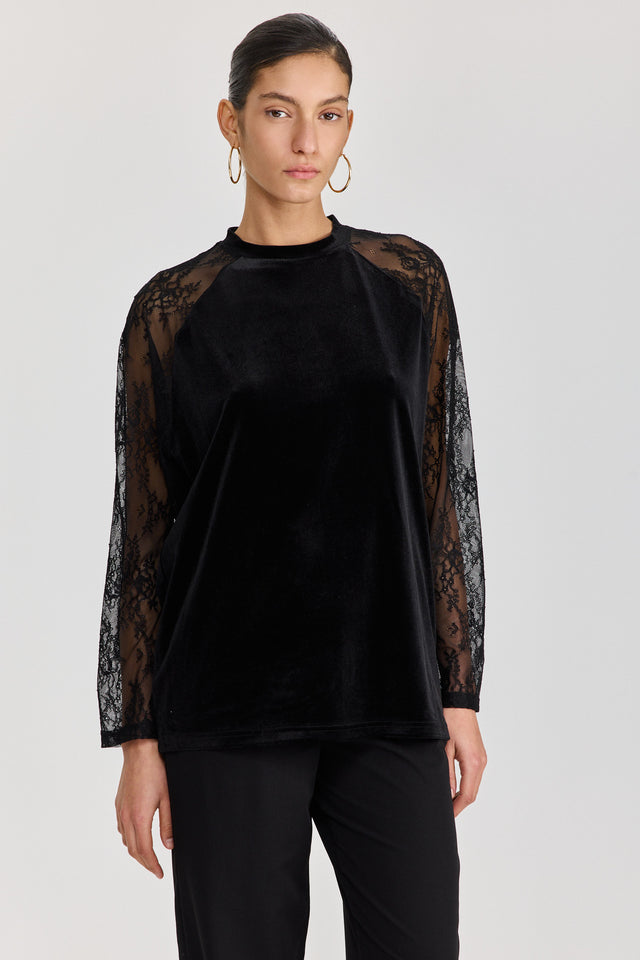 חולצת קטיפה league שרוולי תחרה שחורה