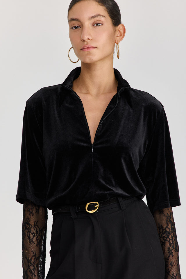 חולצת קטיפה ספרינג רול שרוולי תחרה שחורה