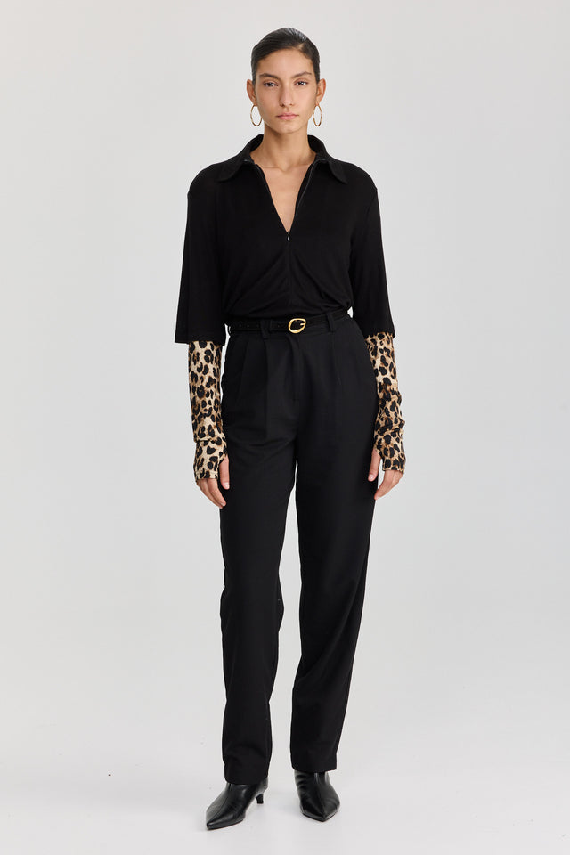 חולצת ספרינג רול שרוולים מנומרים שחורה