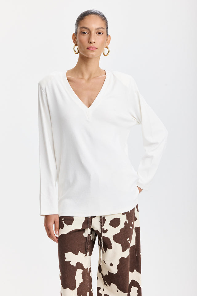 חולצת פנקייק מפתח וי שרוולים ארוכים וכריות נשלפות לבן