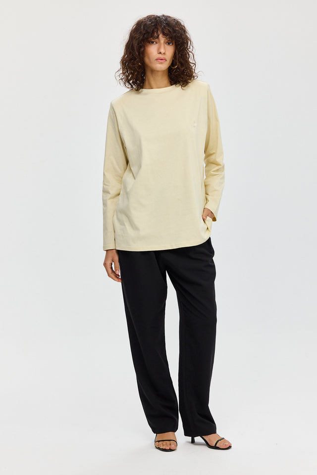 חולצת ספייסי פנקייק כריות כתפיים נשלפות ארוכה חמאה