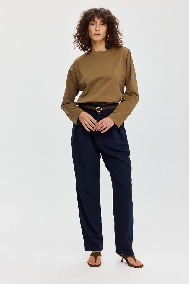 מכנסיים מחוייטים פנה קוטה נייבי