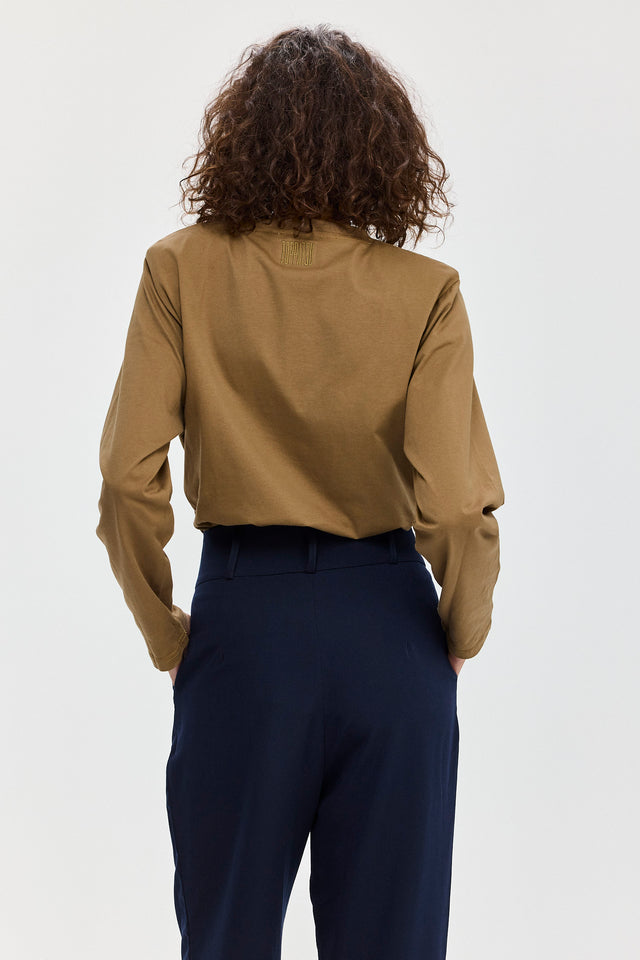 חולצת ספייסי פנקייק כריות כתפיים נשלפות ארוכה מוקה