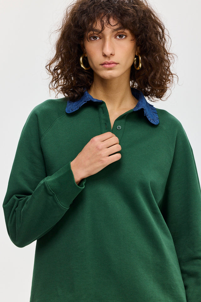 סוויטשירט קריספי פולו ירוק בקבוק צווארון ג׳ינס