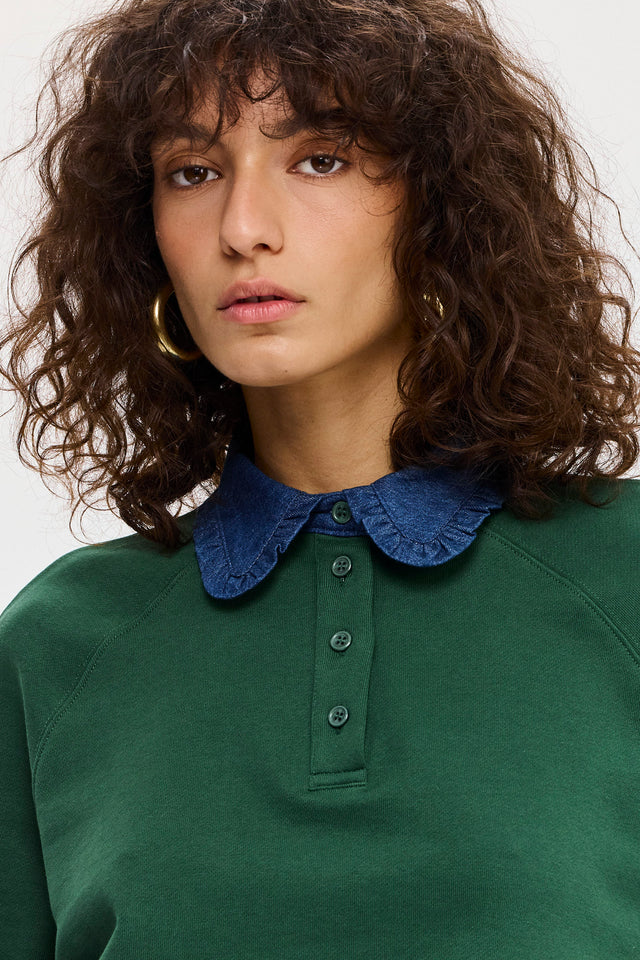 סוויטשירט קריספי פולו ירוק בקבוק צווארון ג׳ינס