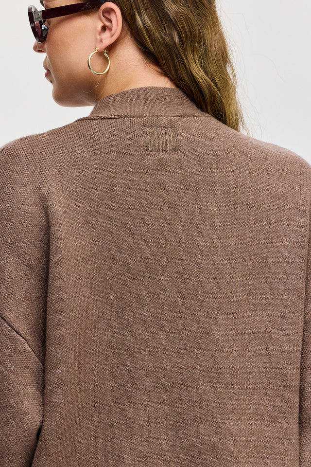 קרדיגן פרזנט סוודר שרוולים תפוחים חום