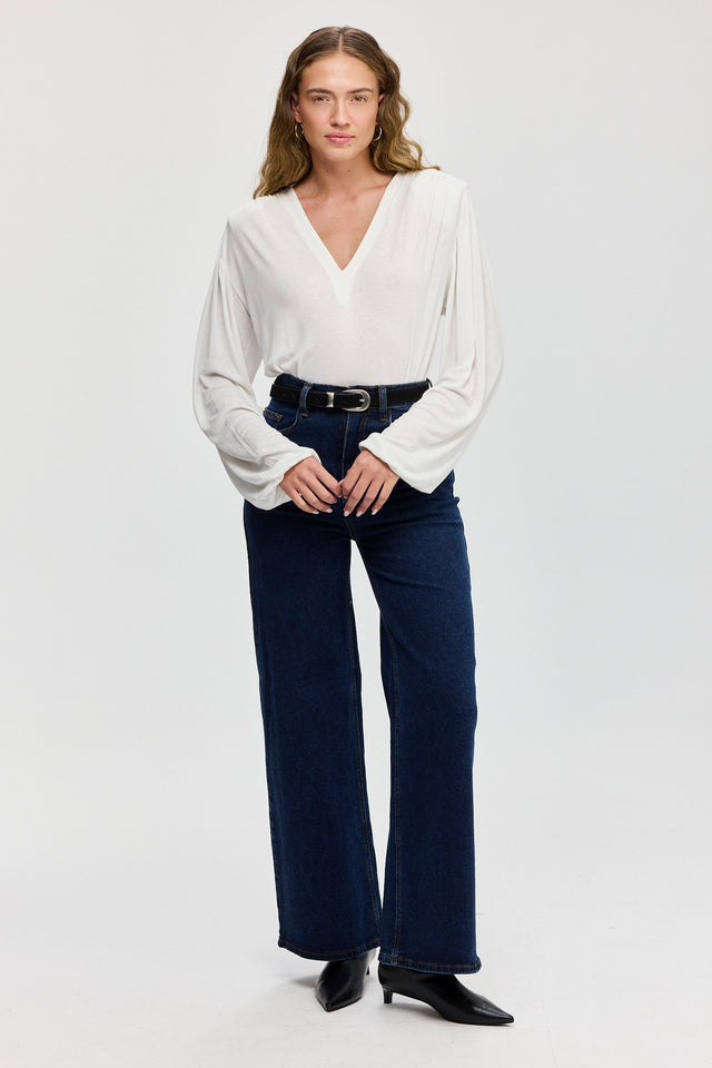 חולצה מפתח וי כיווצים ברוסקטה שרוולים תפוחים שמנת