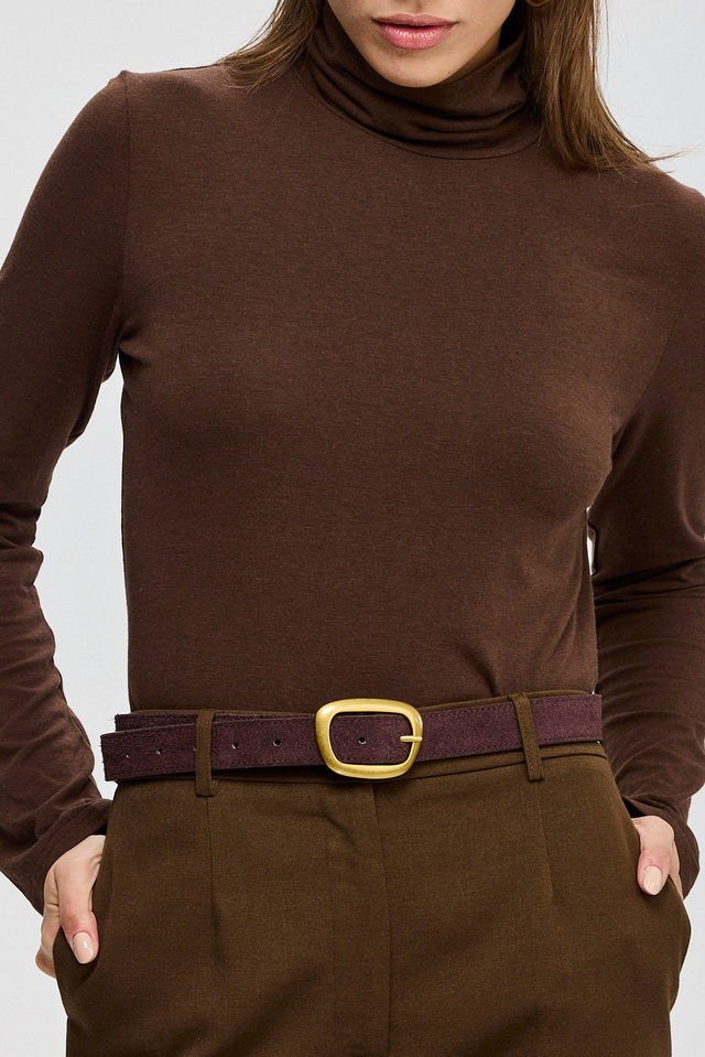 חגורת זמש חום כהה עם אבזם זהב