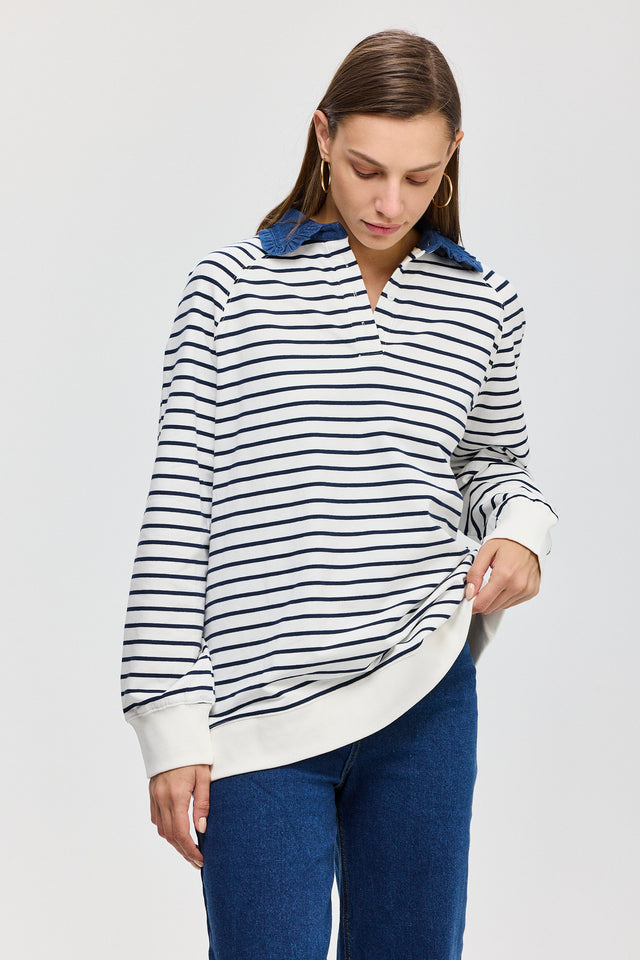 סוויטשירט קריספי פולו פסים נייבי צווארון ג׳ינס