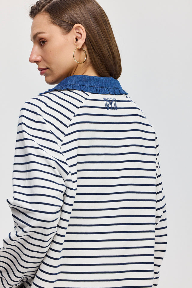 סוויטשירט קריספי פולו פסים נייבי צווארון ג׳ינס