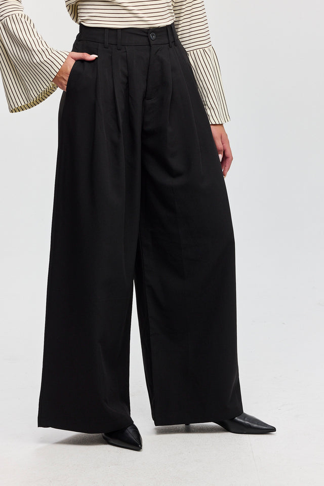 מכנסיים מחוייטים קשיו שחורים