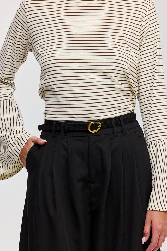 חגורה זמש דקה עם אבזם זהב שחורה