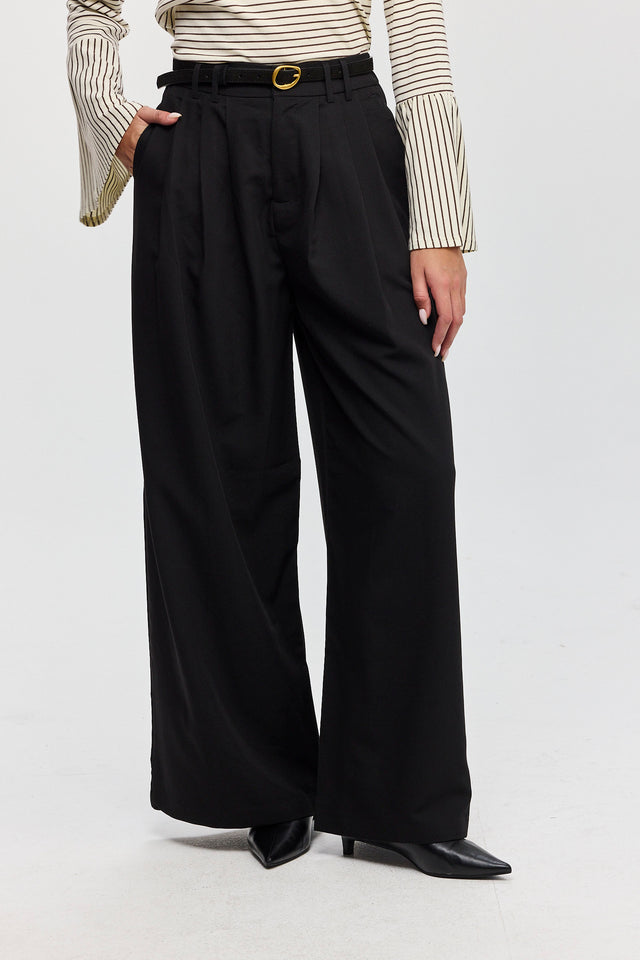 מכנסיים מחוייטים קשיו שחורים