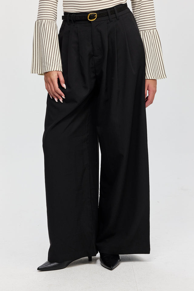 מכנסיים מחוייטים קשיו שחורים