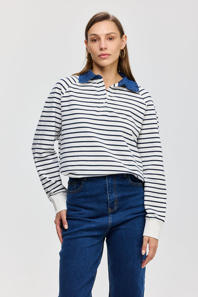 סוויטשירט קריספי פולו פסים נייבי צווארון ג׳ינס