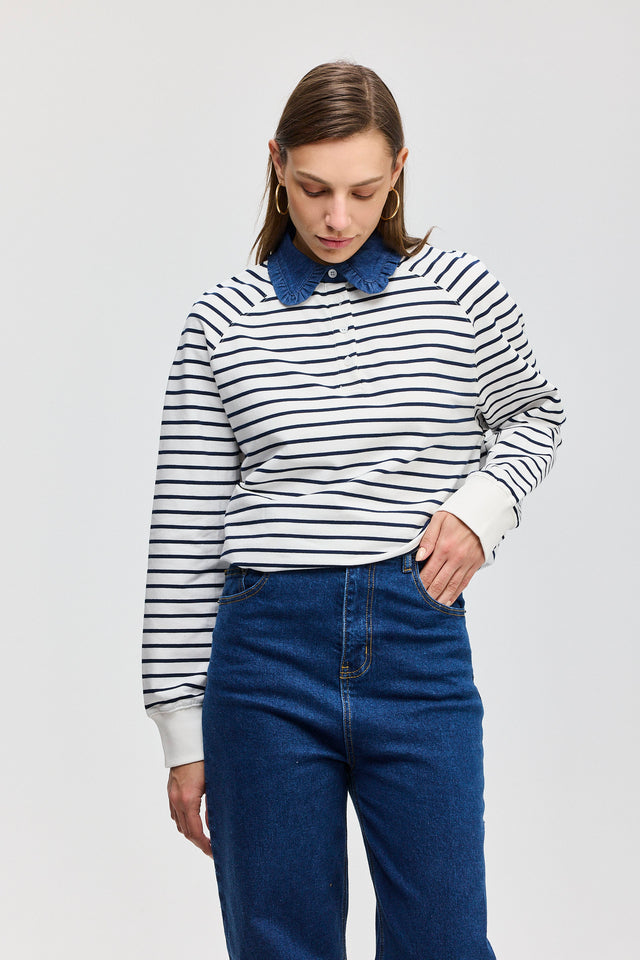 סוויטשירט קריספי פולו פסים נייבי צווארון ג׳ינס