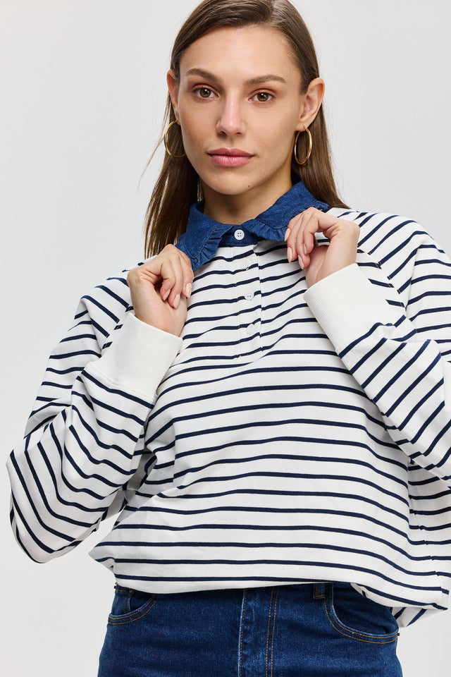 סוויטשירט קריספי פולו פסים נייבי צווארון ג׳ינס