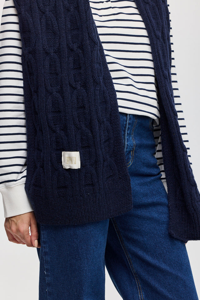 צעיף סריגה גאומטרית נייבי