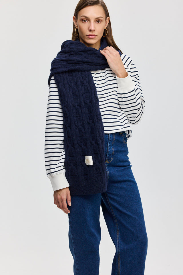 צעיף סריגה גאומטרית נייבי