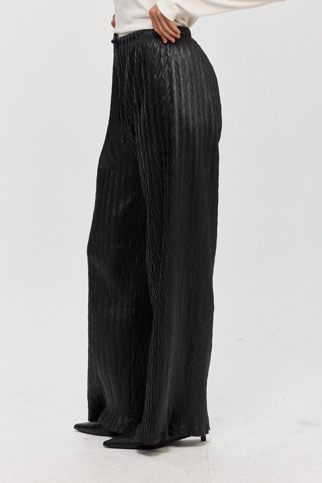 מכנסי ספיריט דמוי עור שחורים