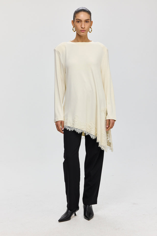 חולצת טוניקה פאמפקין אסימטרית תחרה שמנת