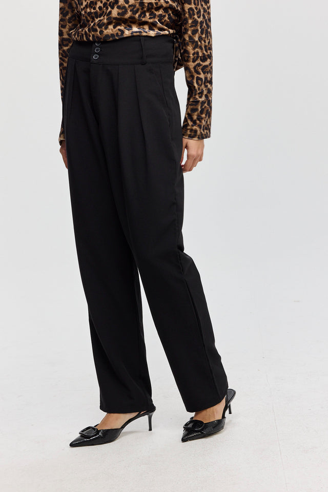 מכנסיים מחוייטים פנה קוטה שחורים